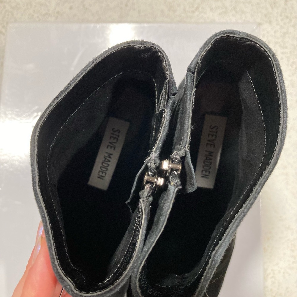 Steve Madden Elegant Black Booties